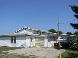 140 Anderson St, Standard City, IL 62640