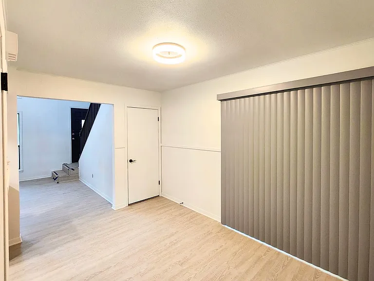 103 Brentwood Dr #103 — Photo 6