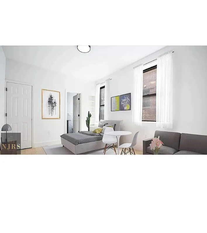 Building Photo - 226 W 97th St #5D