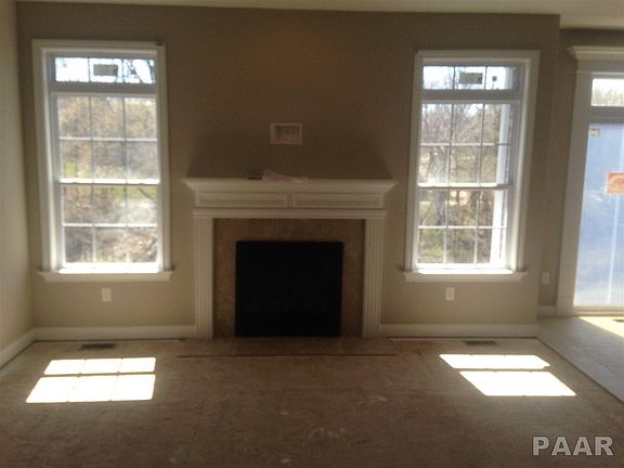 2nd image of 10903 N Saddlehorn Ct