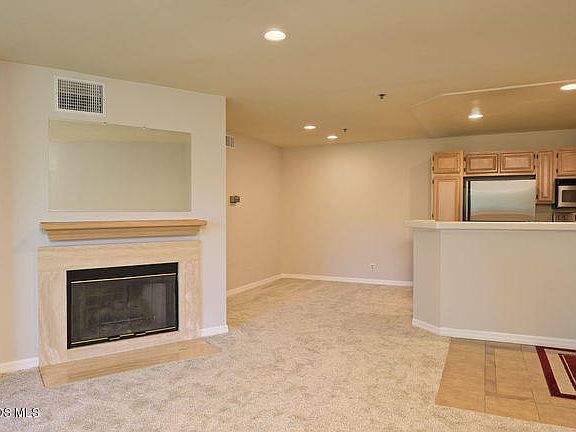 3rd image of 697 Sutton Crest Trl Unit 209