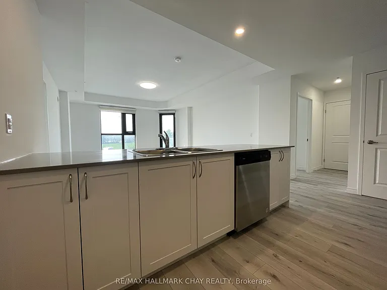 30 Hanmer St W #203 — Photo 10