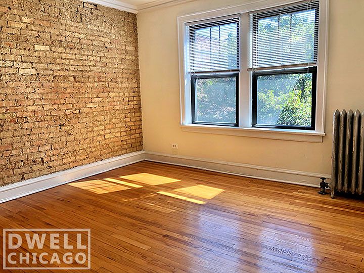 1st image of 930 W Oakdale Ave #934-3W