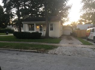 1107 S Lee St, Bloomington, IL 61701