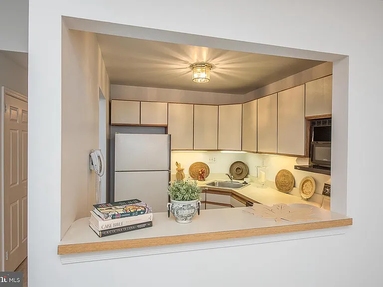 36 Le Forge Ct — Photo 6