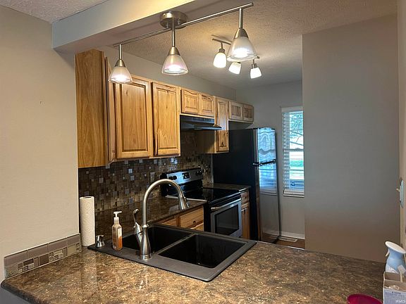 5th image of 2423 S Brittany Ln