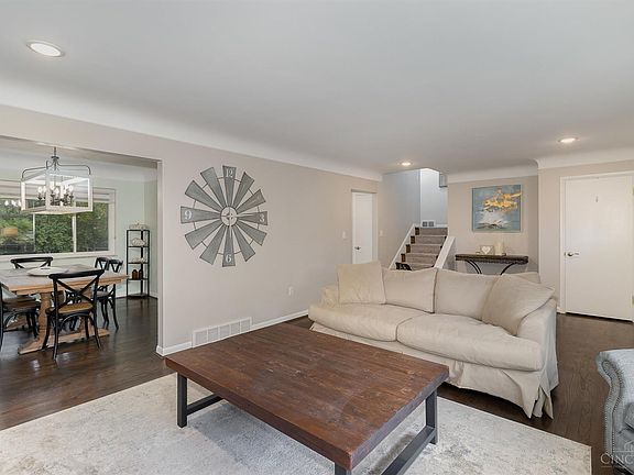 5th image of 1728 Friartuck Ln