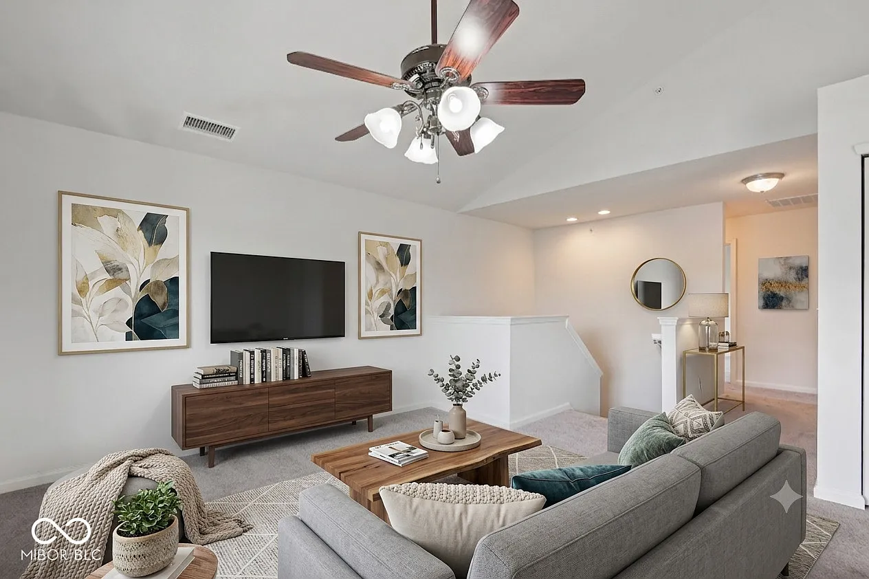 2 bed, 1.0 bath, 1048 sqft, $1,600 — Photo 3