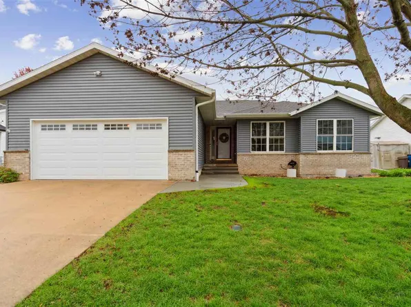 2475 Daleview Dr, Marion, IA 52302
