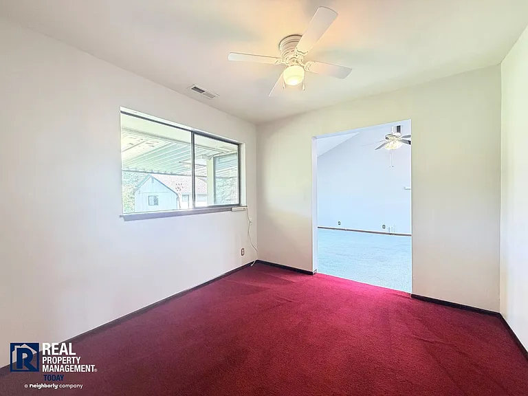 1721 6th St SW — Photo 14