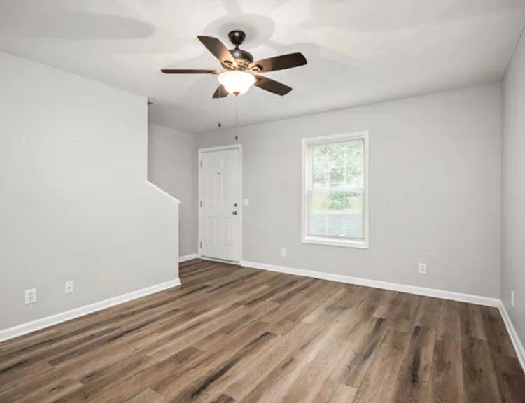1322A Autumn Ave — Photo 2