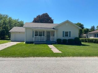 614 Park Pl, Monmouth, IL 61462