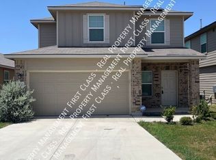 13107 Dolomar Pkwy, Saint Hedwig, TX 78152
