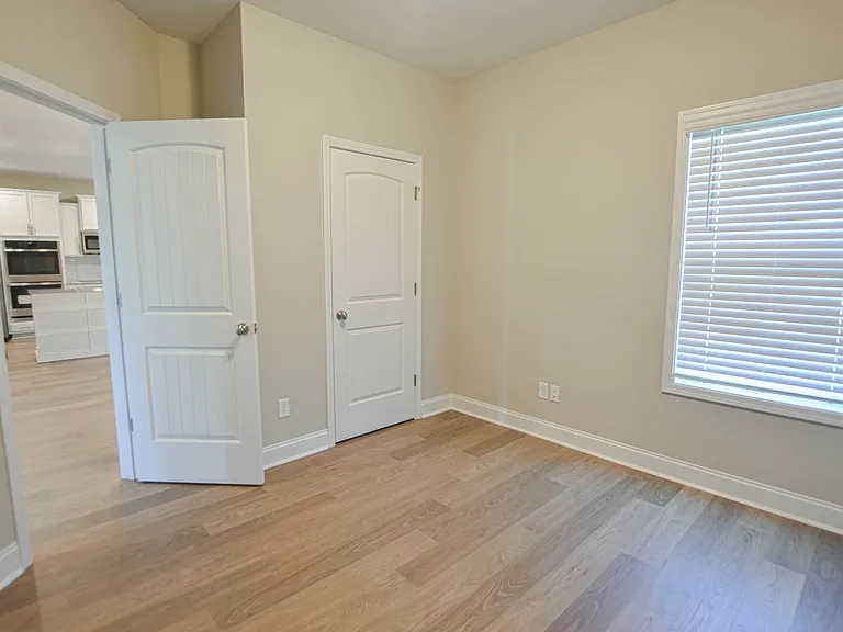 1113 Henry Place Blvd — Photo 9