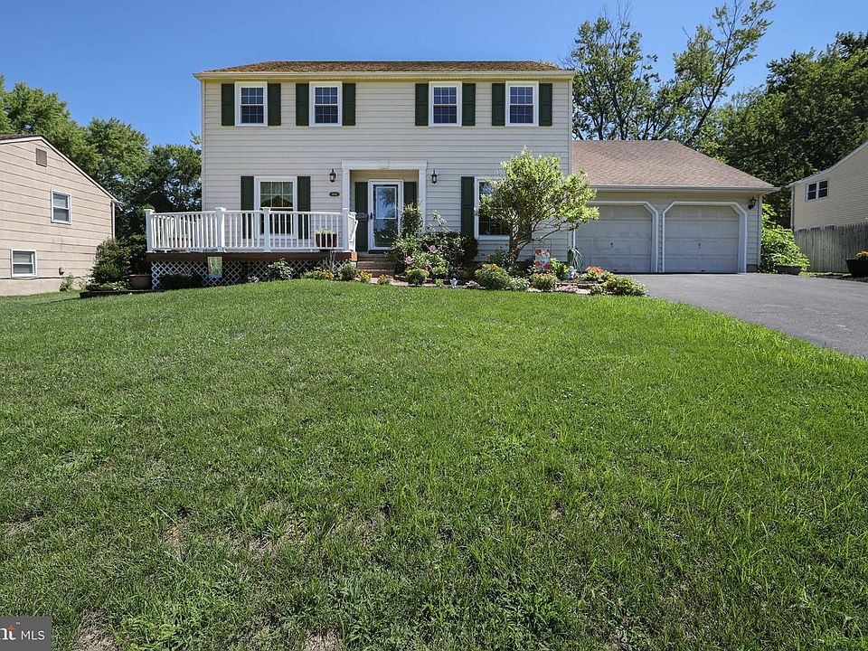 1st image of 1944 Birchwood Park Dr N