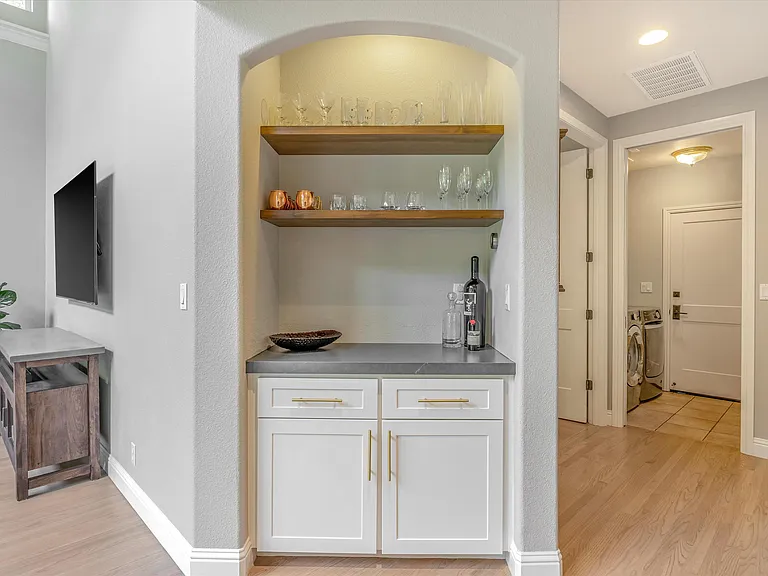 Winebar
