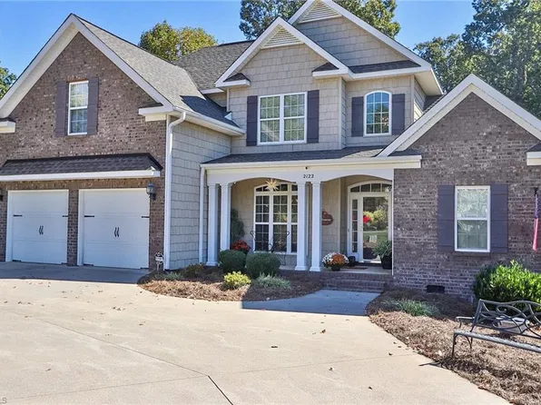 2122 Walnut Crossing Run, Yadkinville, NC 27055