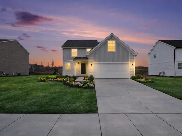 2231 Champion Ln, Burton, MI 48519