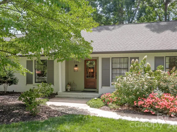 339 Wingrave Dr, Charlotte, NC 28270