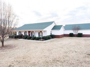 1305 S Division St, Lavaca, AR 72941