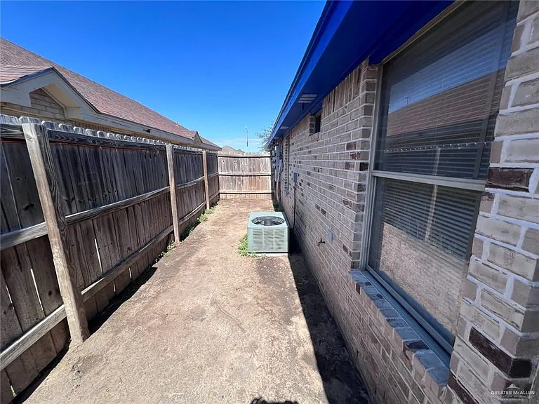 3115 E Diamondhead Ave — Photo 5