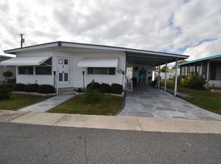 99 Sherwood Ln, Largo, FL 33770