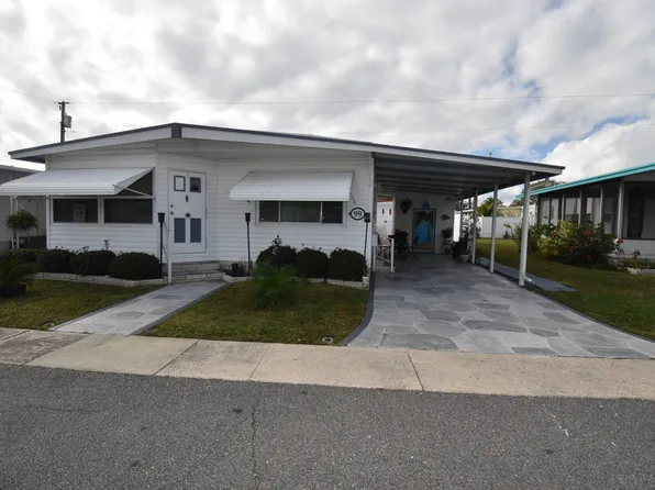 99 Sherwood Ln, Largo, FL 33770