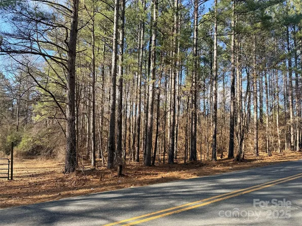 9999 Doggett Grove Rd, Forest City, NC 28043