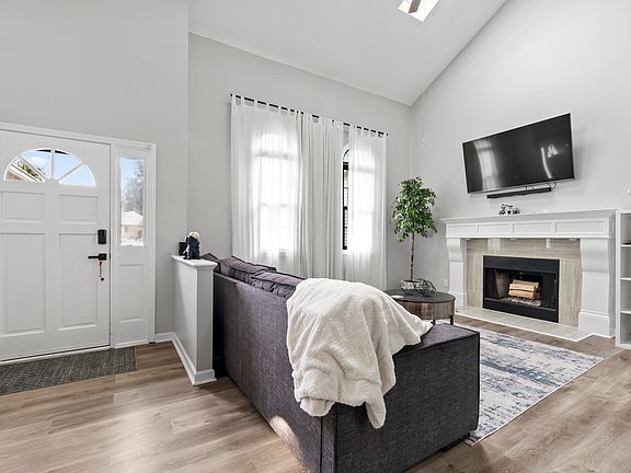 4th image of 3167 Buckmoor Ct