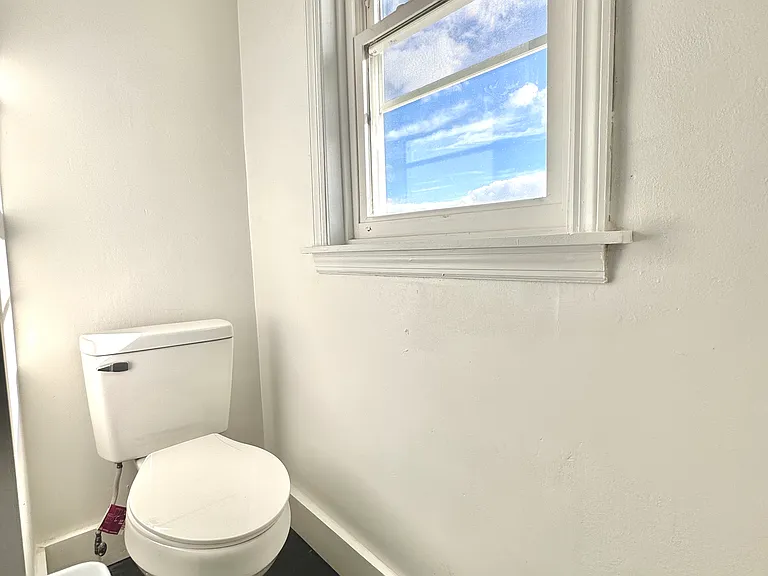 760 Hamilton St — Photo 6