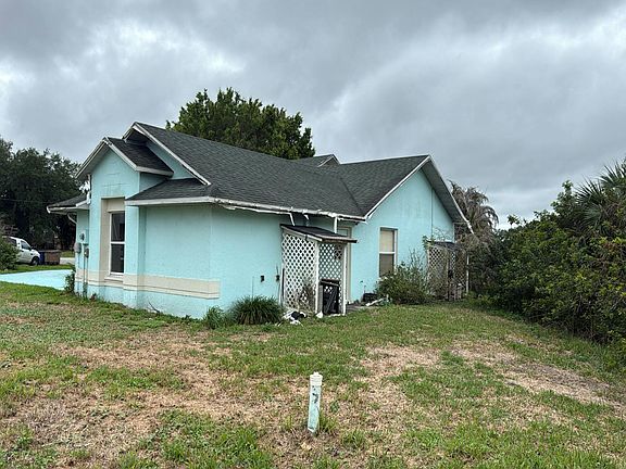 2nd image of 2401 Fisher Ct