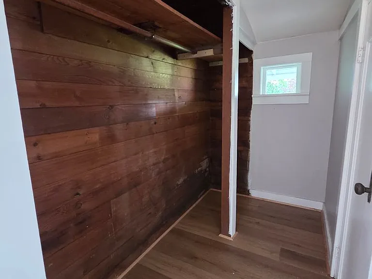 2196 Spring St E — Photo 14