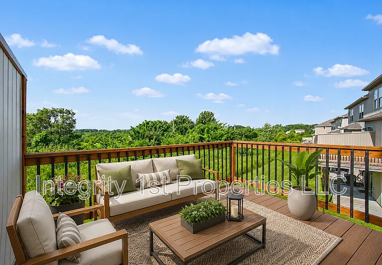 10510 Clubhouse Dr — Photo 13