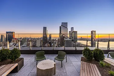 The Maybury at 550 10th Avenue in Hudson Yards
