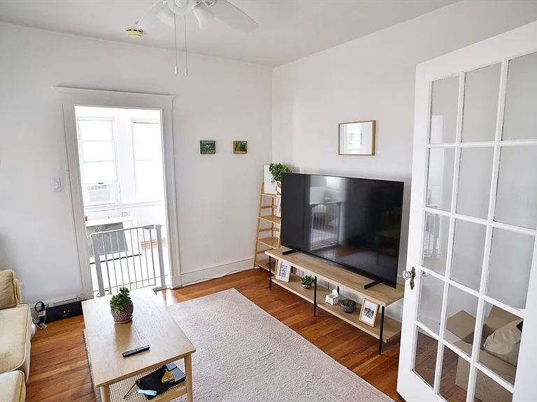 199 South St #6 — Photo 9
