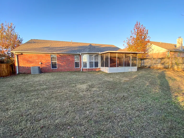 4235 Triple Crown Loop — Photo 14