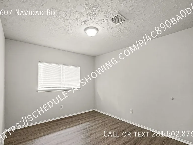 6607 Navidad Rd — Photo 7