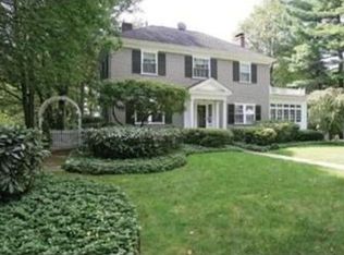 63 Neshobe Rd, Newton, MA 02468