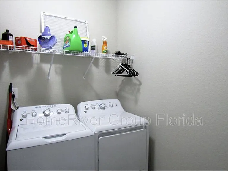 5364 Woodlet Ct — Photo 13