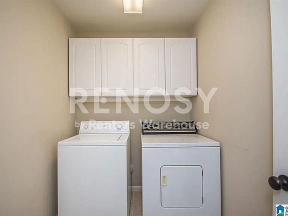 3rd image of 3853 Kinross Pl