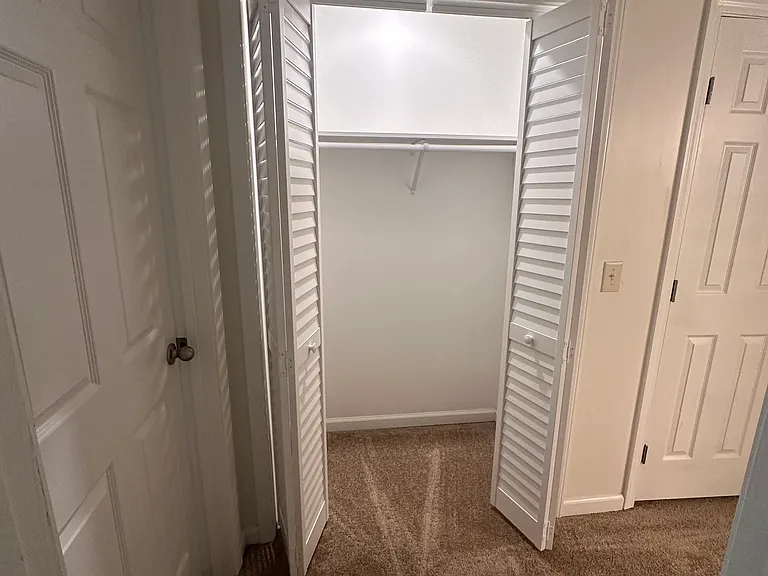 810 Wilson Cir SW #810 — Photo 24