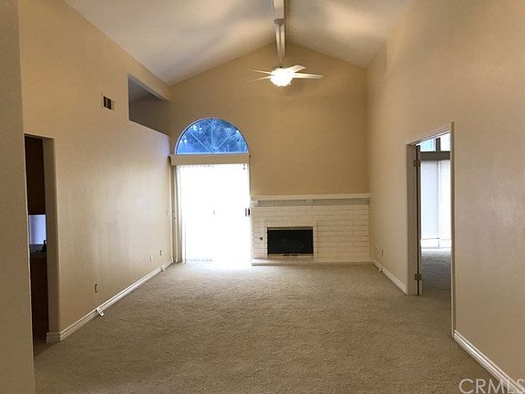 3rd image of 42095 Kaffirboom Ct