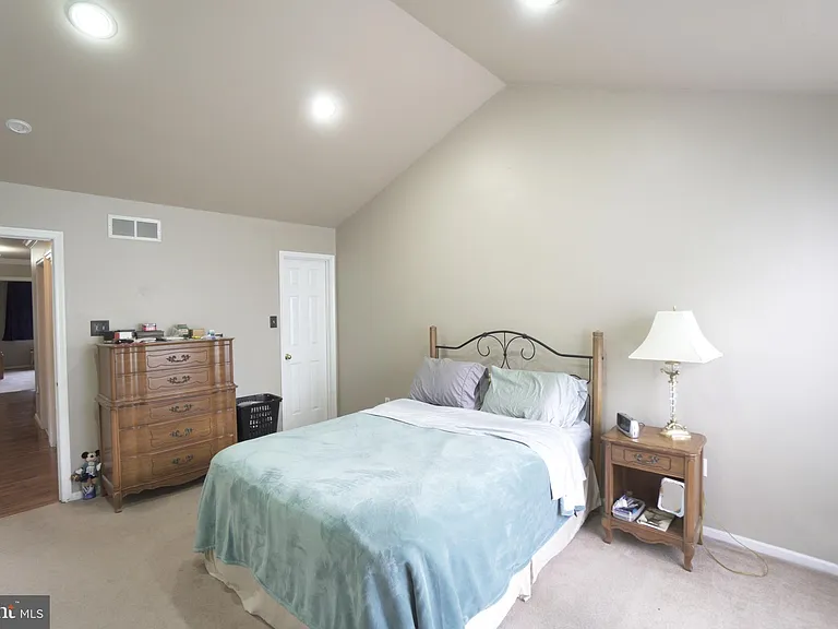 2041 Greenes Way Cir — Photo 19
