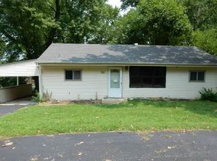 53 Becker Dr, Saint Louis, MO