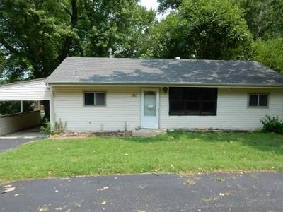 53 Becker Dr, Saint Louis, MO, 63135