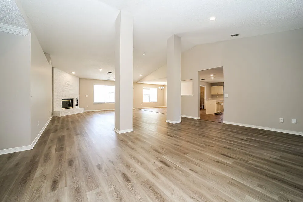 4 bed, 3.0 bath, 2971 sqft, $2,965 — Photo 3