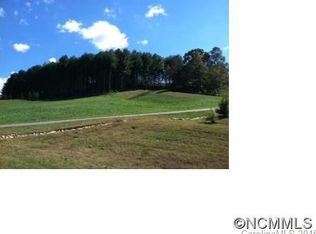 18 N Sundrops Trl, Cullowhee, NC 28723