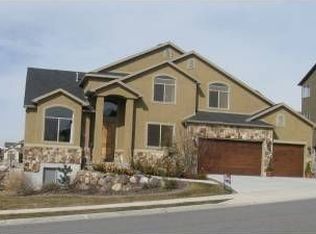 1045 E Black Forest Dr, Sandy, UT 84094