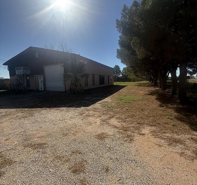 2nd image of 2505 W County Road 140