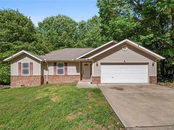 8 Rettendon Ln, Bella Vista, AR 72714